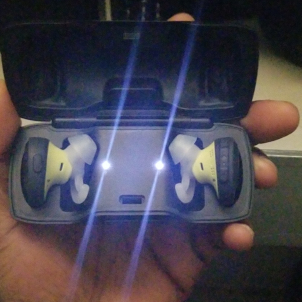 Bose wireless earbuds